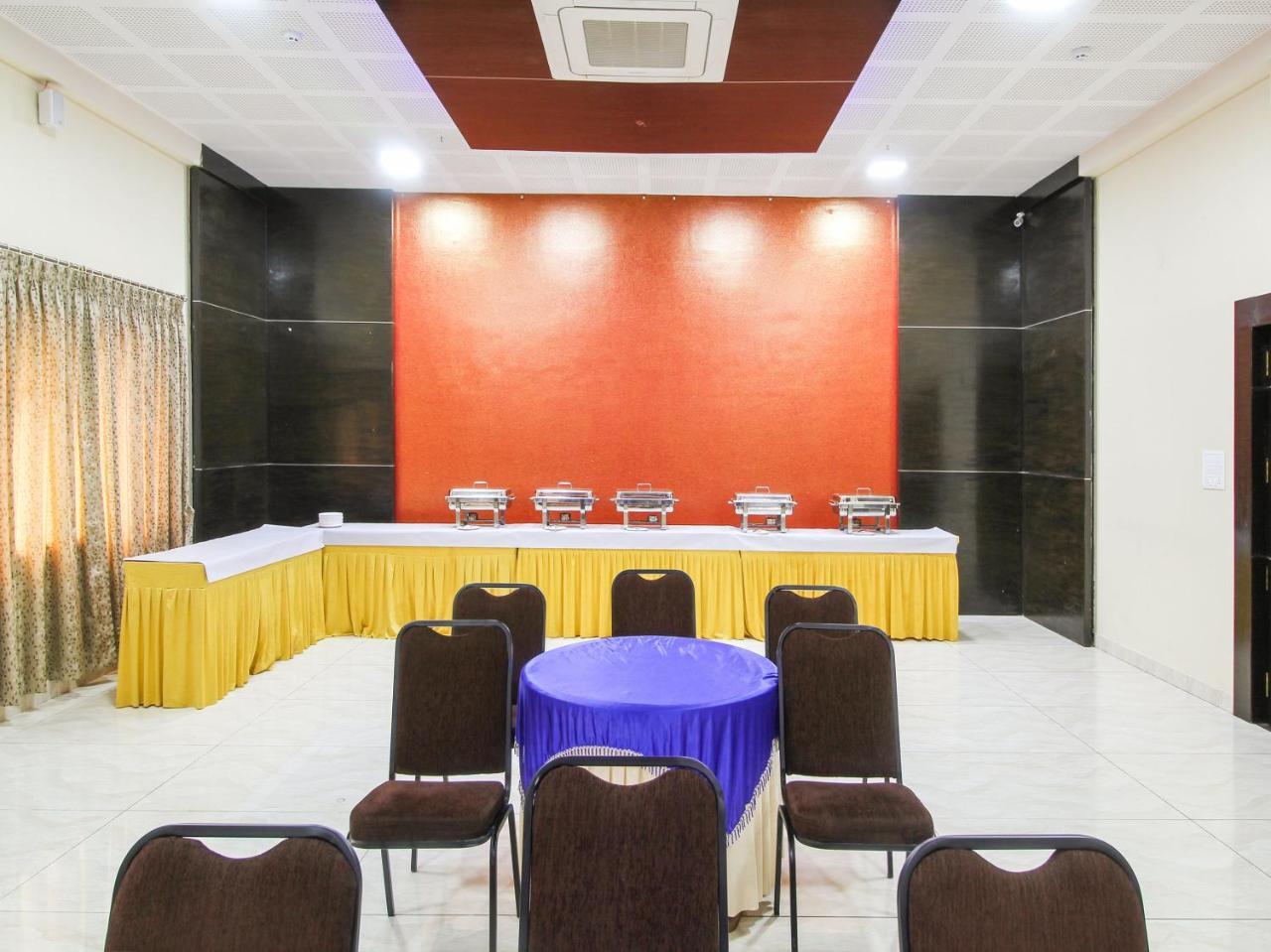 Rio Meridian Hotel Mysore Exterior foto
